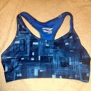 NWOT Saucony sports bra